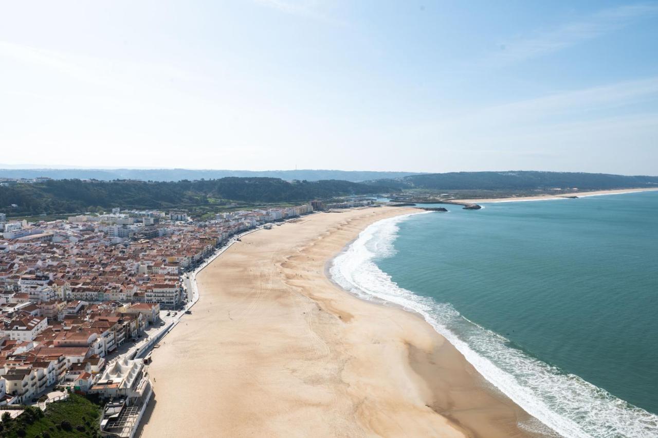 Bayview Nazare A Sua Casa A Beira Mar - 20 Mt Da Praia E Da Famosa Bola Nivea Exterior photo